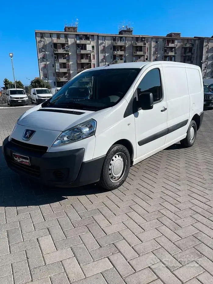 Usata Peugeot Expert 120 CV (88 kW) 2011 Bianco Furgone