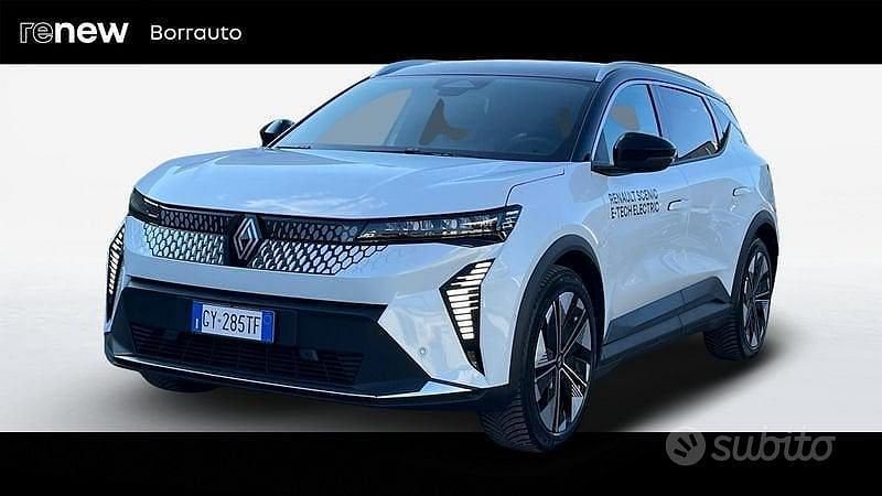 Other Usata 2025 Renault Scénic Techno Monovolume | 35.900 € - Immagine 1/4