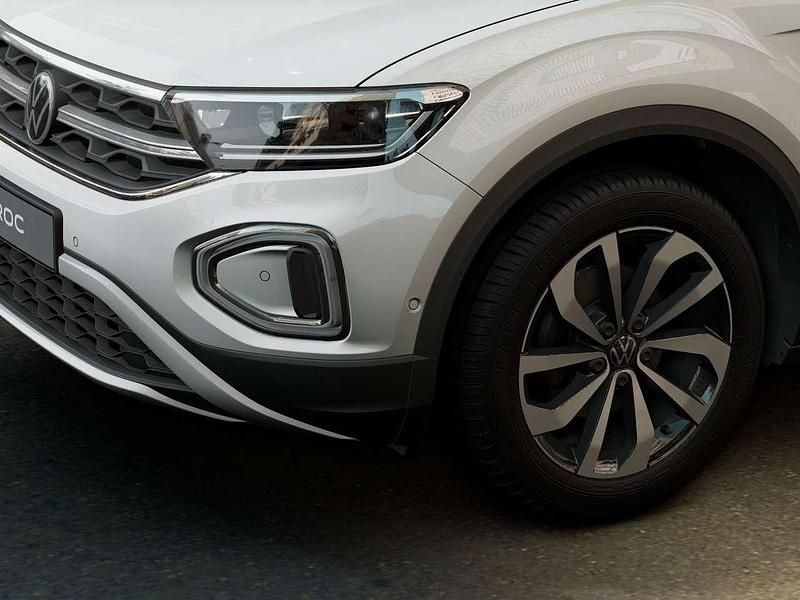 Usata VW T-Roc Style 116 CV (85 kW) 2024 Pure white nero SUV