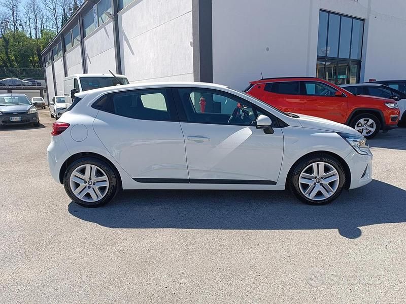Usata Renault Clio V Intens 90 CV (66 kW) 2022 Berlina