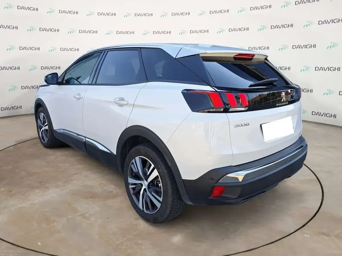 Usata Peugeot 3008 Allure 131 CV (96 kW) 2023 Bianco SUV
