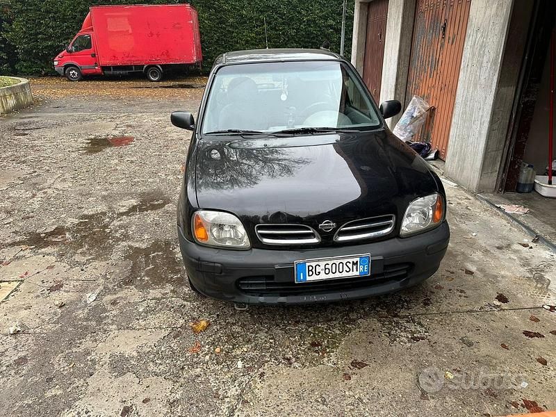 Usata 2000 Nissan Micra Tre volumi | 1400 € - Immagine 1/4