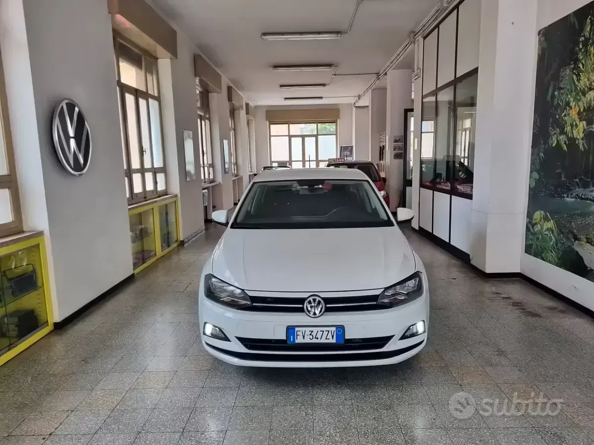 Usata VW Polo Comfortline 90 CV (66 kW) 2019 Bianco Utilitaria