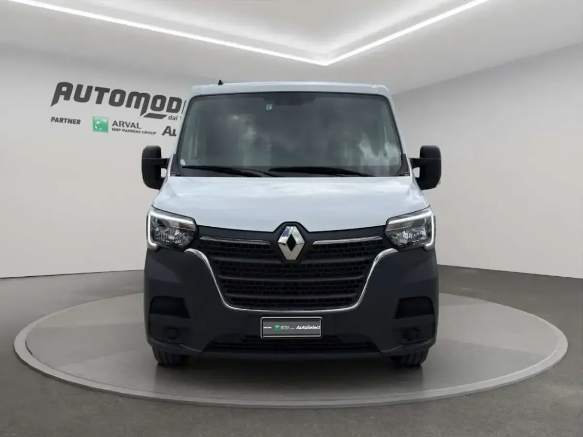 Usata Renault Master 150 CV (110 kW) 2023 Bianco Monovolume