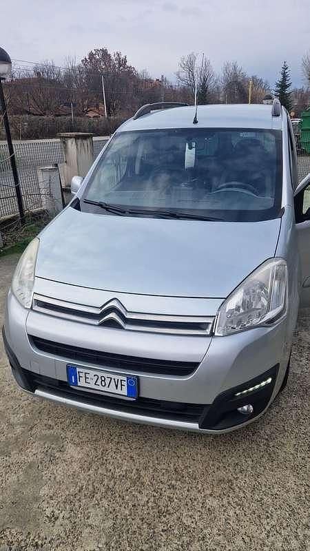 Usata Citroën Berlingo XTR 99 CV (72 kW) 2016 Argento Monovolume