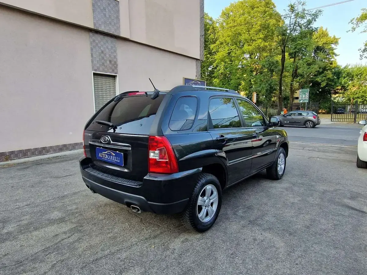 Usata Kia Sportage Active 140 CV (102 kW) 2010 Nero SUV