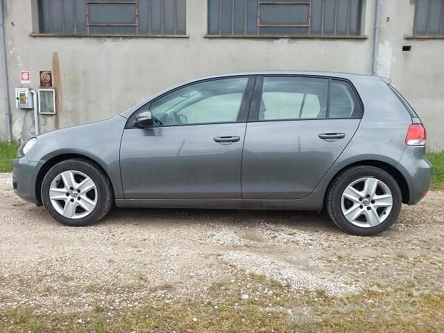 Usata VW Golf VI Comfortline 110 CV (80 kW) 2009 Grigio Utilitaria
