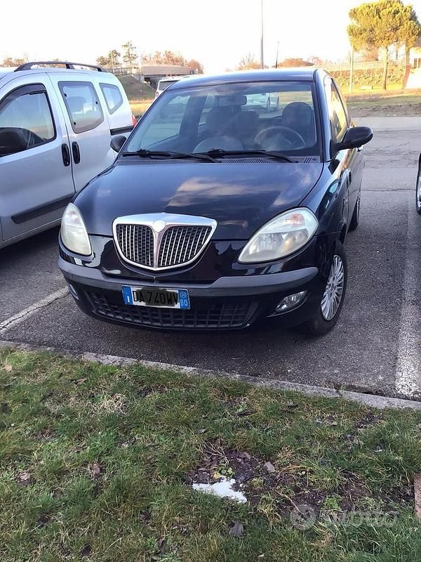 Usata Lancia Ypsilon 2006 Utilitaria