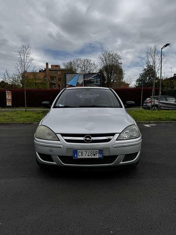 Usata Opel Corsa Comfort 75 CV (55 kW) 2005 Utilitaria
