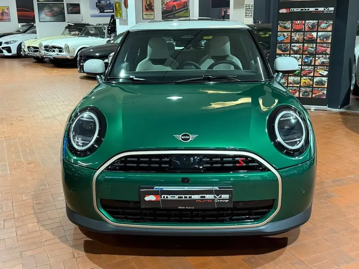 Usata Mini Cooper S 204 CV (150 kW) 2024 Verde Utilitaria