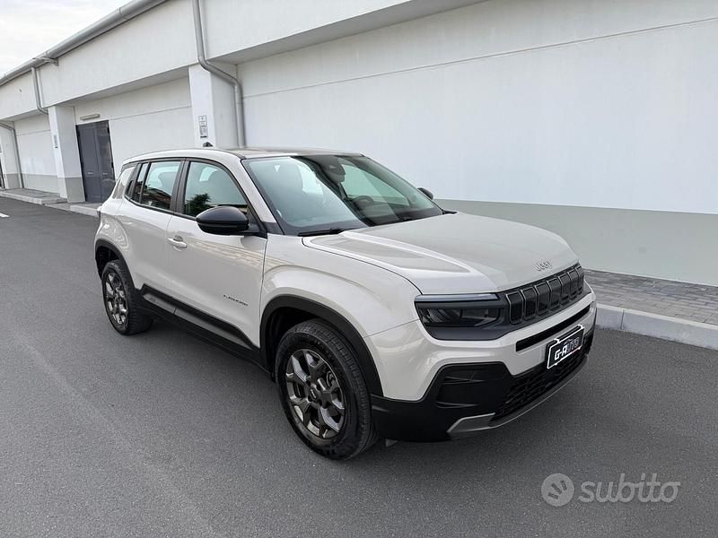 Usata Jeep Avenger 100 CV (73 kW) 2023 Grigio SUV