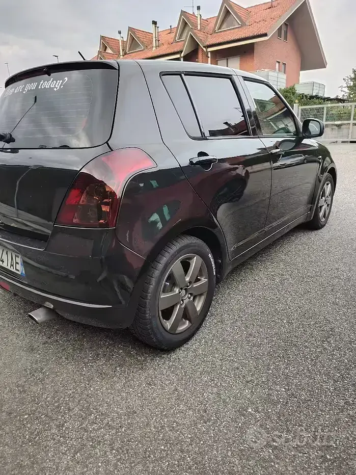 Usata Suzuki Swift 92 CV (67 kW) 2009 Nero Utilitaria