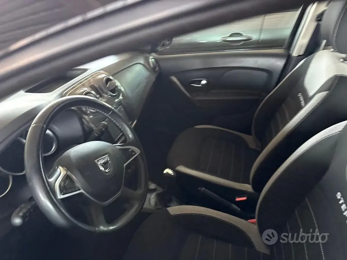 Usata Dacia Sandero 75 CV (55 kW) 2019 Nero Berlina