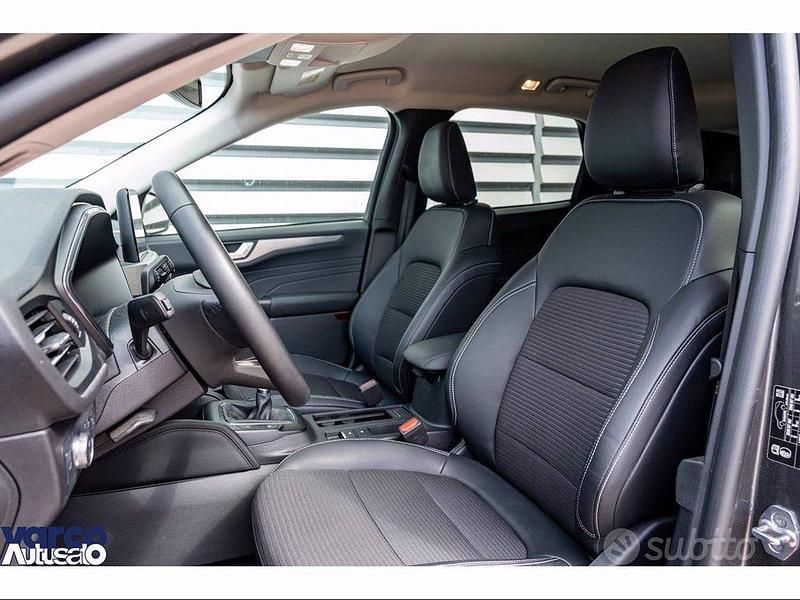 Usata Ford Kuga Titanium X 150 CV (110 kW) 2023 Grigio SUV