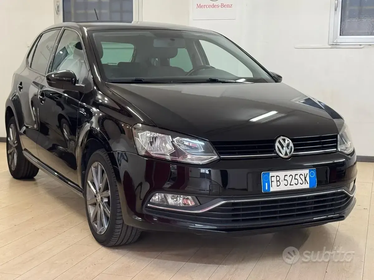 Usata VW Polo Highline 75 CV (55 kW) 2015 Nero Berlina