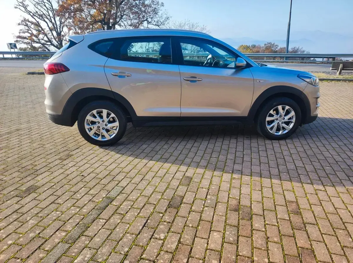 Usata Hyundai Tucson XPrime 116 CV (85 kW) 2019 Oro SUV