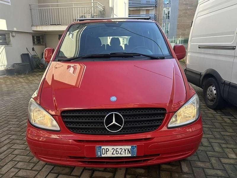 Usata Mercedes Vito 150 CV (110 kW) 2008 Rosso Furgone