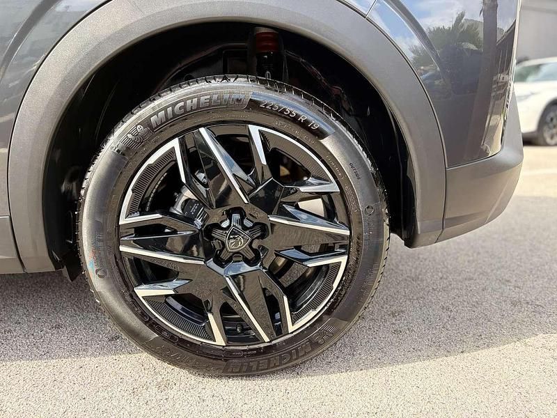 Usata Peugeot 3008 Allure 136 CV (100 kW) 2026 Grigio SUV