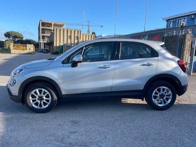 Grigio(met.) Usata 2019 Fiat 500X Cross SUV | 13.800 € (Cara) - Immagine 1/4