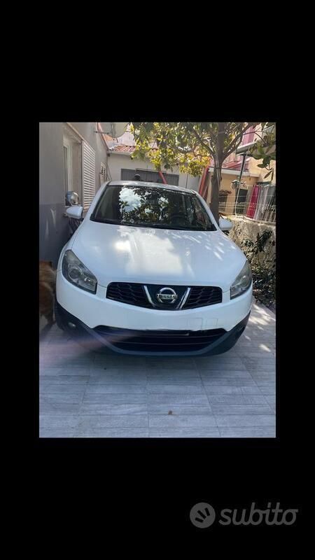 Bianco Usata 2010 Nissan Qashqai I-Way SUV | 3700 € (Ottimo prezzo) - Immagine 1/4