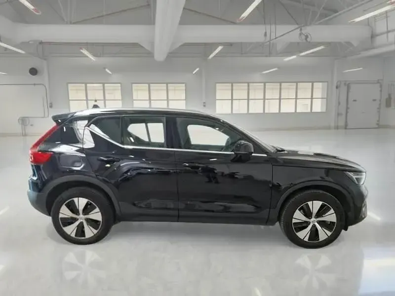 Usata Volvo XC40 Core 129 CV (94 kW) 2023 Nero SUV
