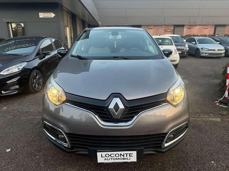 Usata Renault Captur 90 CV (66 kW) 2015 Grigio SUV