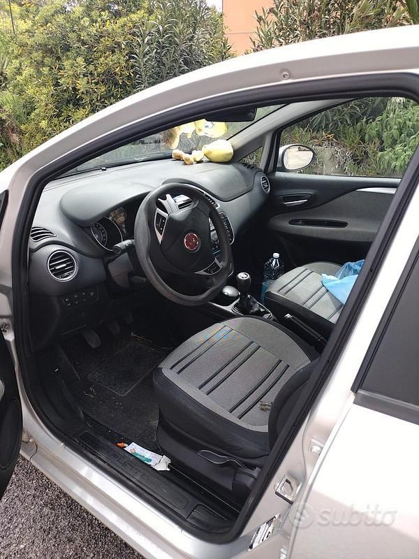 Usata Fiat Punto Evo 95 CV (69 kW) 2011 Grigio Utilitaria