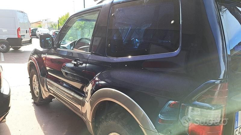 Usata 2002 Mitsubishi Pajero SUV | 6000 € (Buon prezzo) - Immagine 1/1