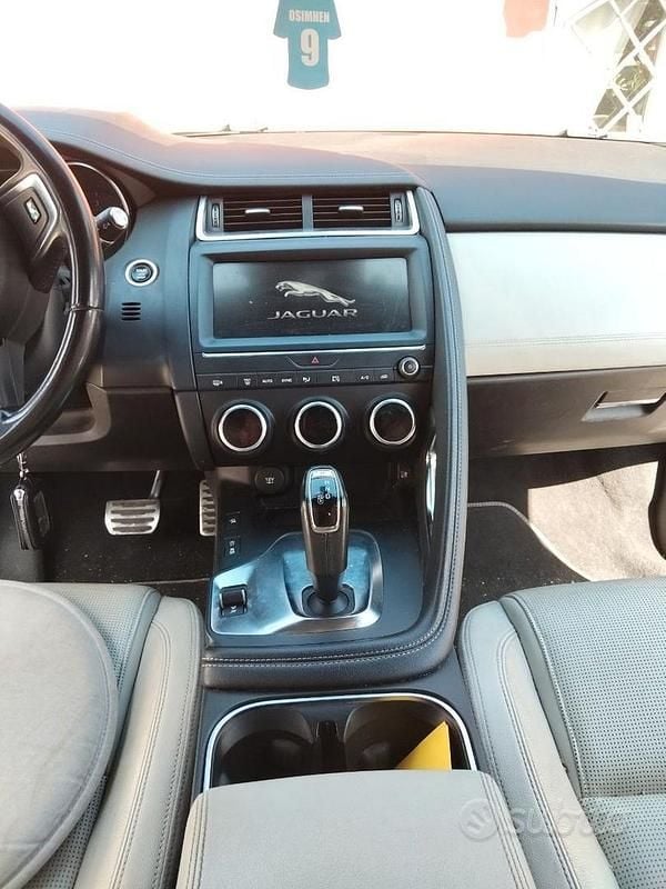 Usata Jaguar E-Pace 160 CV (117 kW) 2018 Bianco SUV