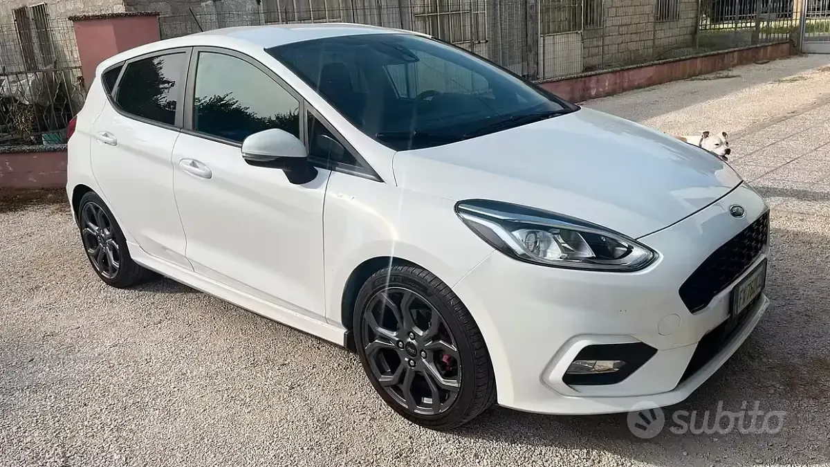 Usata Ford Fiesta ST-Line 100 CV (73 kW) 2019 Bianco Utilitaria