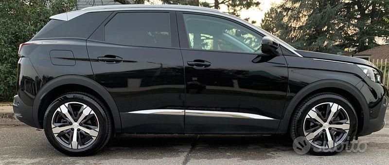 Usata Peugeot 3008 Allure 131 CV (96 kW) 2020 Nero SUV