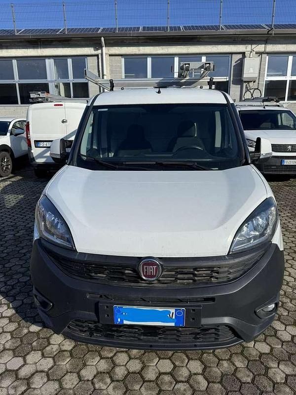 Usata Fiat Doblò 120 CV (88 kW) 2018 Bianco Monovolume