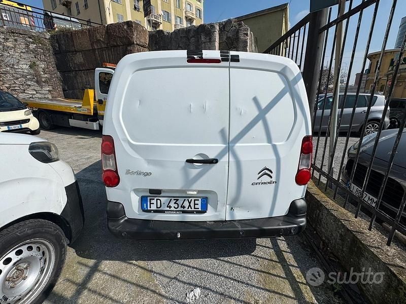 Usata Citroën Berlingo 75 CV (55 kW) 2016 Bianco Monovolume