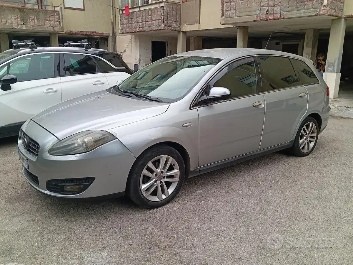 Usata Fiat Croma Dynamic 150 CV (110 kW) 2009 Grigio Berlina