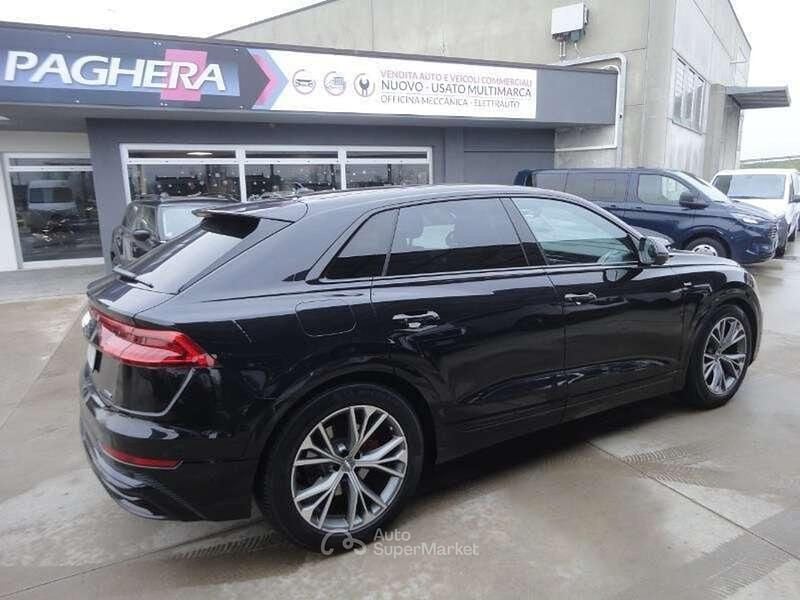 Usata Audi Q8 Sport 286 CV (210 kW) 2020 Nero SUV