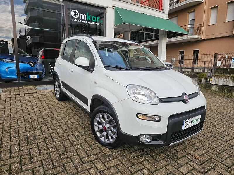 Usata Fiat Panda 4x4 95 CV (69 kW) 2017 Bianco Utilitaria