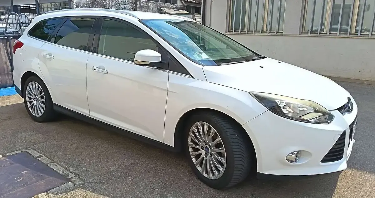 Usata Ford Focus S 150 CV (110 kW) 2011 Bianco Station wagon
