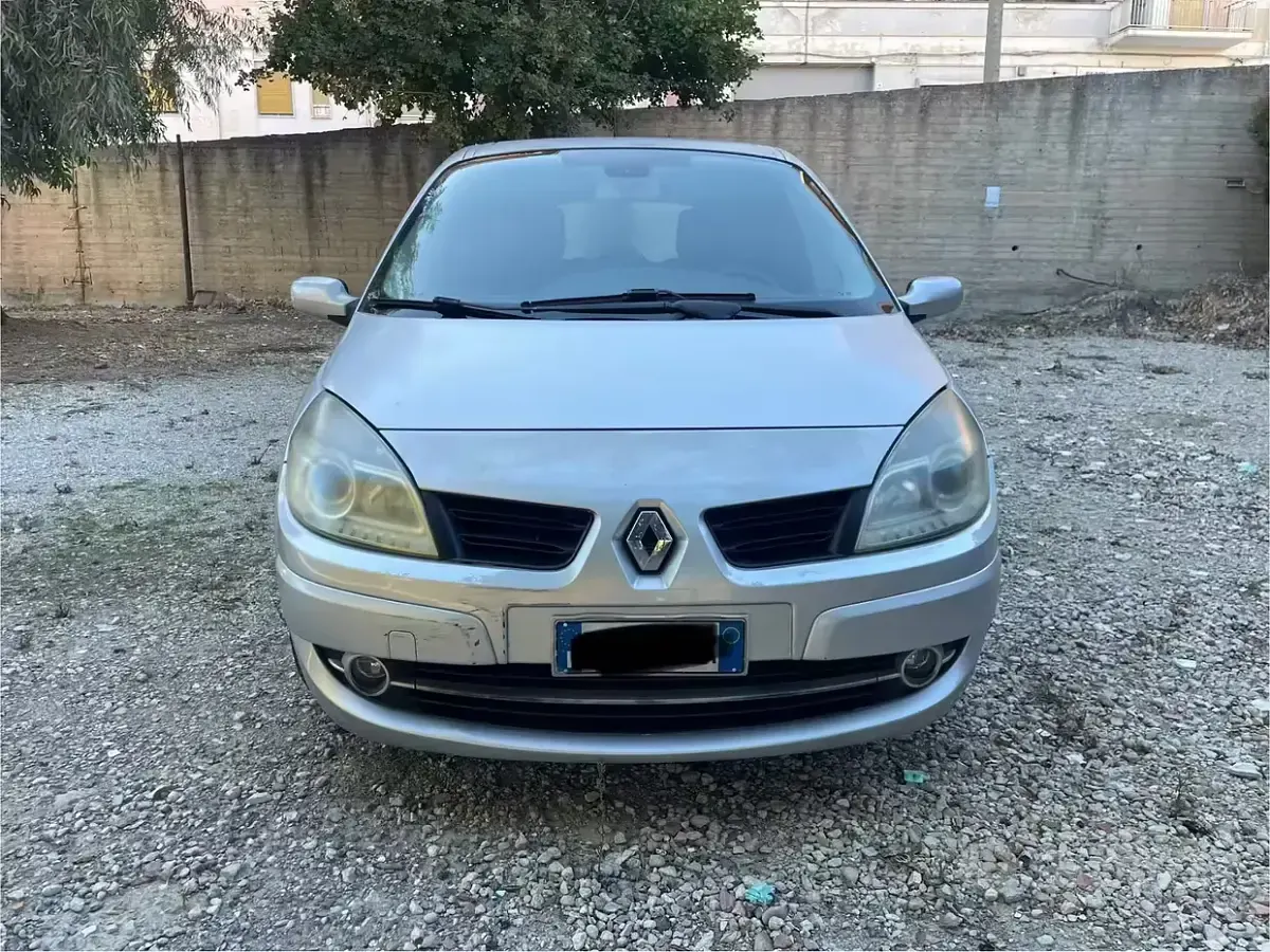 Usata Renault Scenic E-Tech 130 CV (95 kW) 2008 Grigio Monovolume