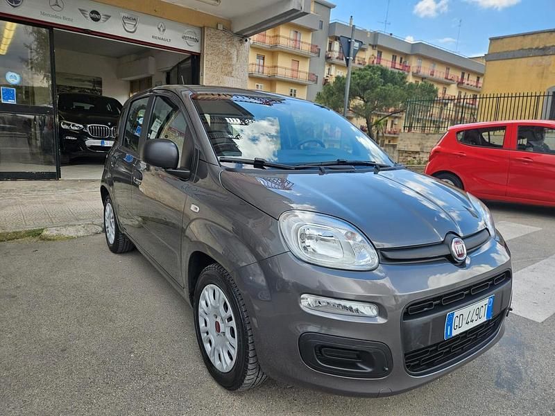 Usata Fiat Panda 69 CV (50 kW) 2021 Grigio Utilitaria