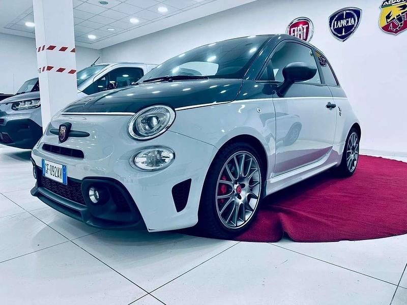 Usata Abarth 595 Competizione 179 CV (131 kW) 2021 Bicolor grigio pista/campovolo Utilitaria