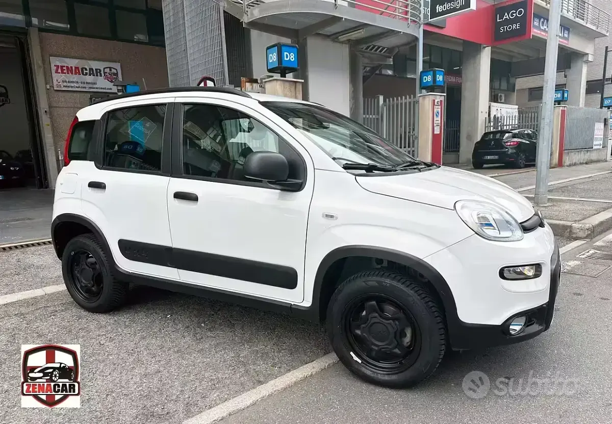 Usata Fiat Panda Cross Cross 85 CV (62 kW) 2022 Bianco Utilitaria