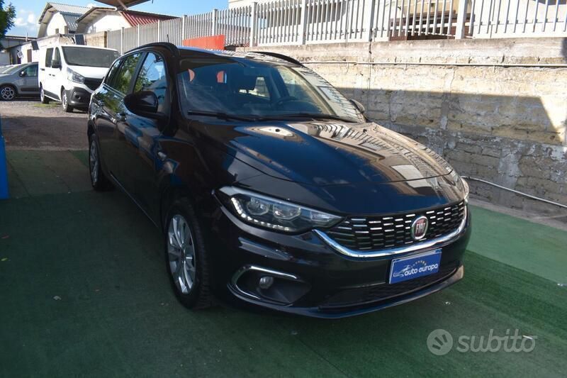 Usata Fiat Tipo Lounge 120 CV (88 kW) 2020 Nero Station wagon