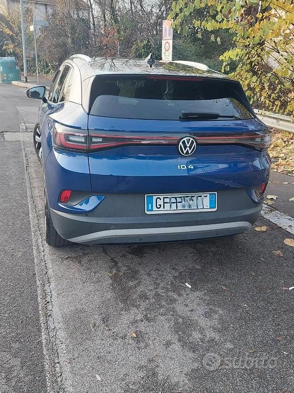 Usata VW ID.4 150 kW (204 CV) 2021 Blu SUV