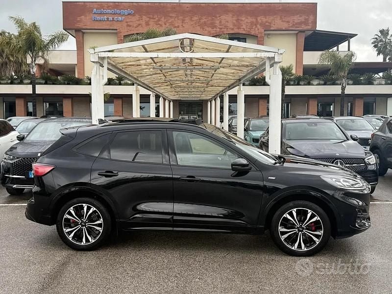 Usata Ford Kuga ST-Line X 190 CV (139 kW) 2022 Nero SUV