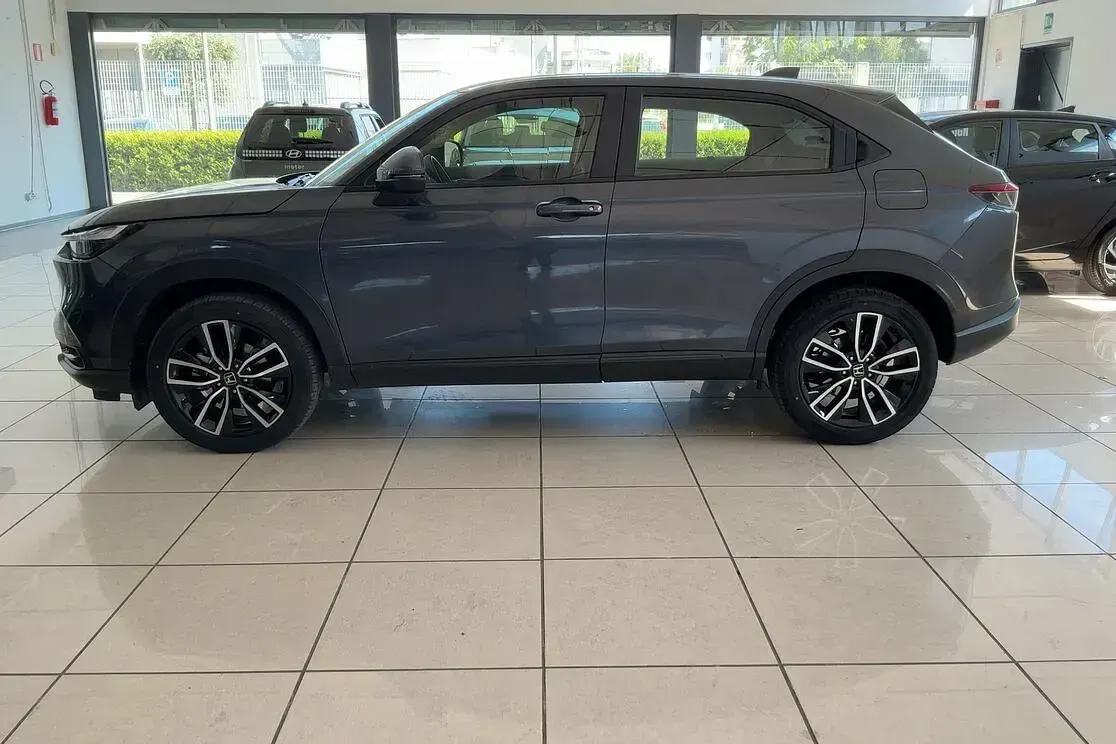 Usata Honda HR-V Elegance 131 CV (96 kW) 2025 Grigio SUV