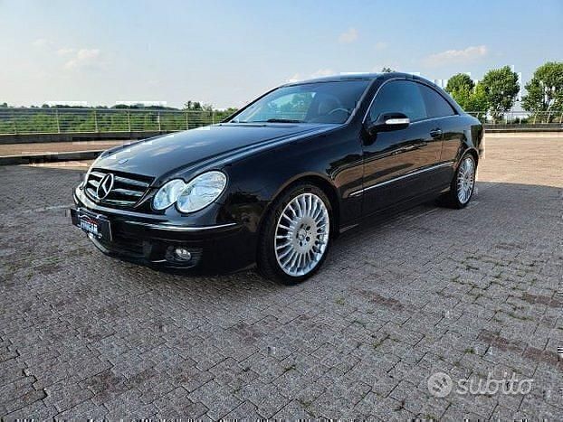 Usata Mercedes CLK220 150 CV (110 kW) 2010 Nero Coupé