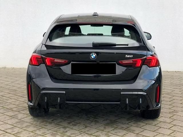 Usata BMW 120 M Sport 156 CV (114 kW) 2025 Nero Utilitaria