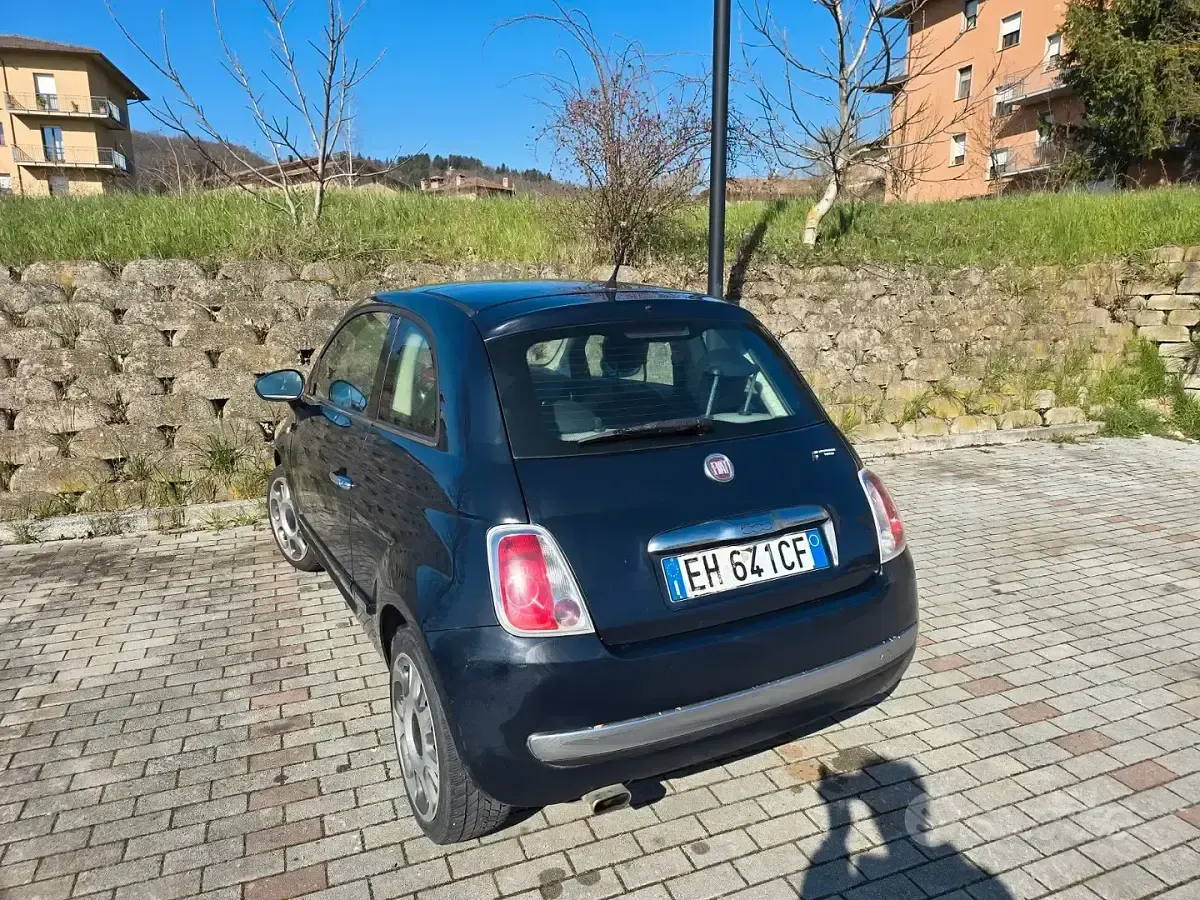 Usata Fiat 500 69 CV (50 kW) 2011 Blu Utilitaria