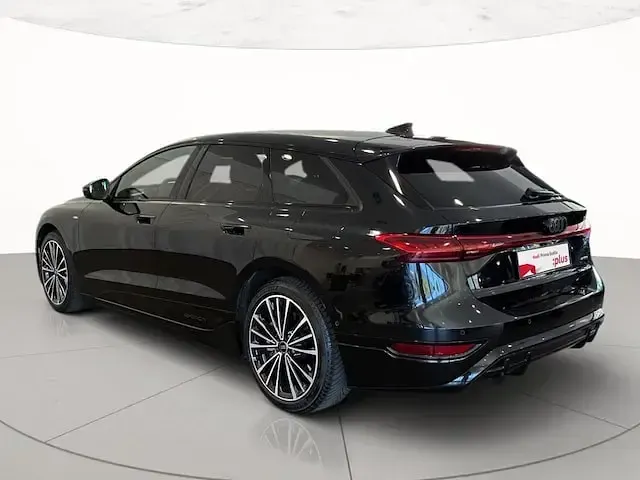 Usata Audi A6 e-tron S-Line 314 kW (428 CV) 2025 Nero mito metallizzato Station wagon