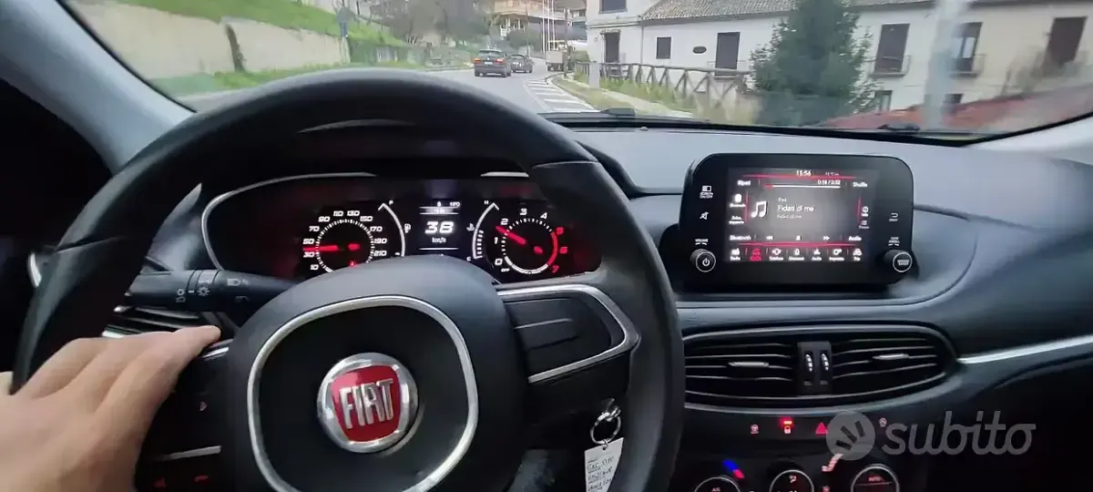 Usata Fiat Tipo Mirror 95 CV (69 kW) 2023 Marrone Station wagon